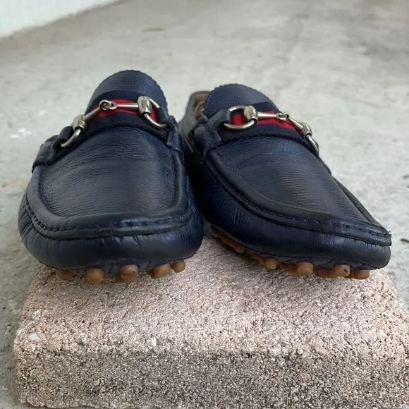 Gucci, navy driving shoes - Picture 4 of 14